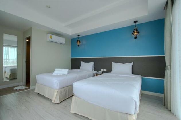 Prachuap Grand Hotel - Photo4