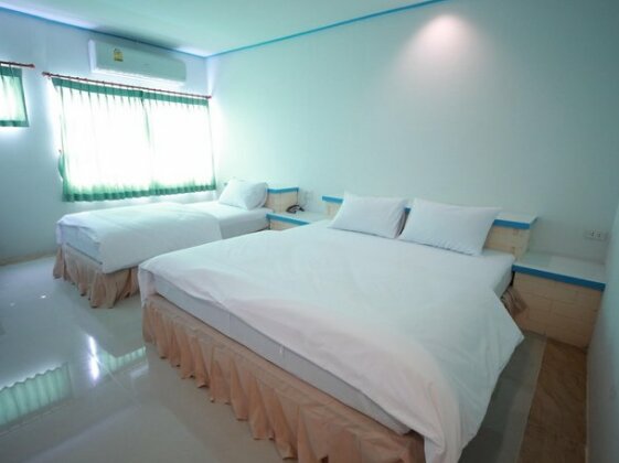 Prachuap Samm Ao Hotel - Photo4