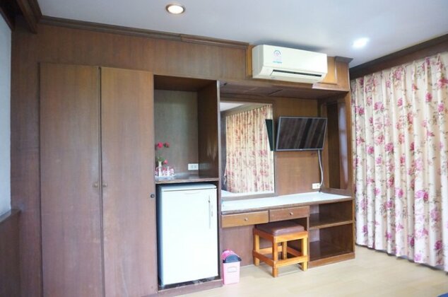 Eiffel Inn - Photo5