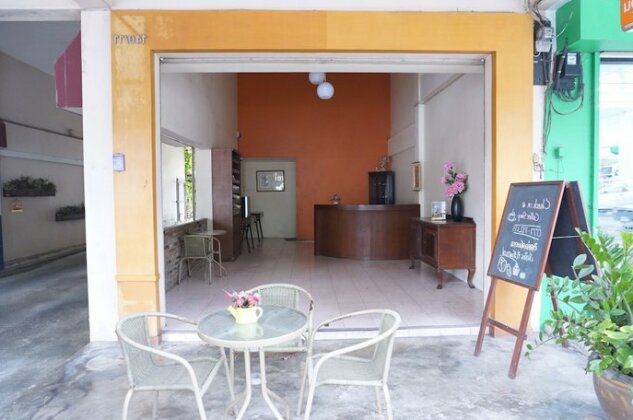 Le Ranong Bistro Hotel - Photo2