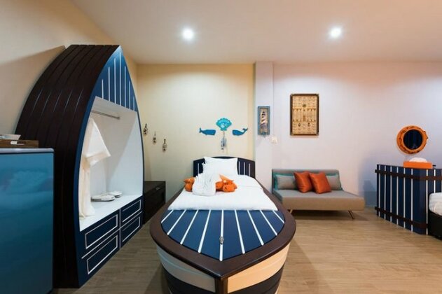 The Iconic Hotel Ranong - Photo4
