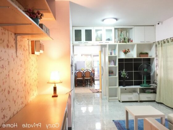 Cozy Private Home - Photo4