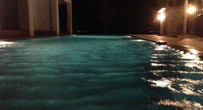 Chalong Beach Front Residence - Photo4