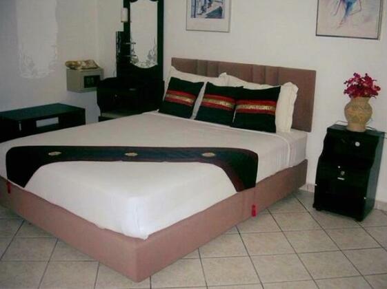 Elephant Guesthouse - Photo3