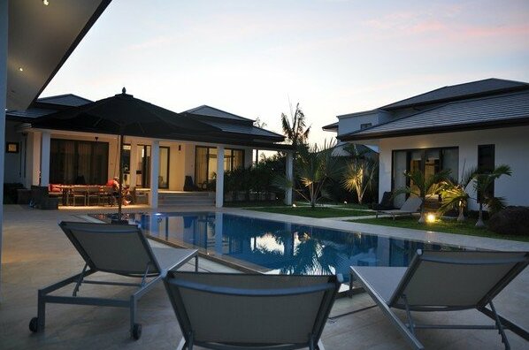 Lagoon Villa Rawai - Photo4
