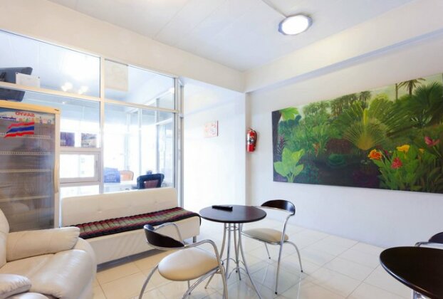 Luna Guesthouse and Travel - Photo5