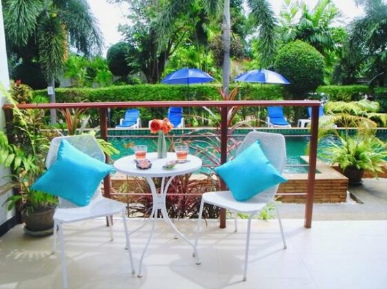 Relife Residence 1 BR Apartment in Nai Harn - Photo3