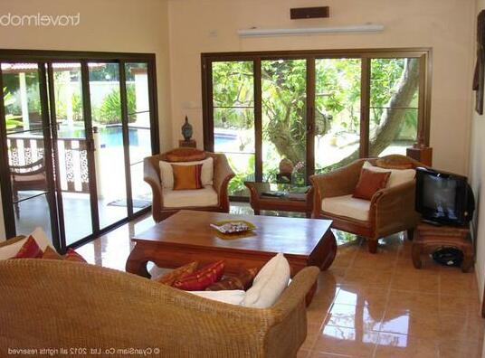 Silk - Luxury Family Pool Villa Naiharn - Photo3