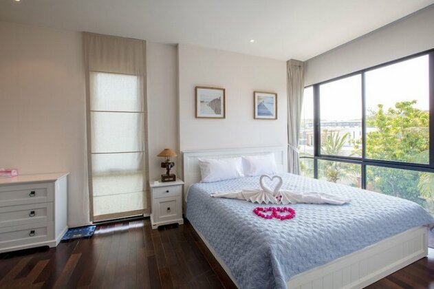 The Title A408 - Photo3