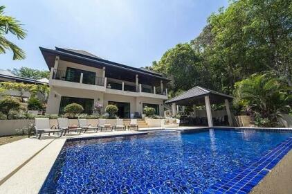 Villa Ploi Attitaya - 6 Bed - 2-Storey Villa Near Nai Harn Beach