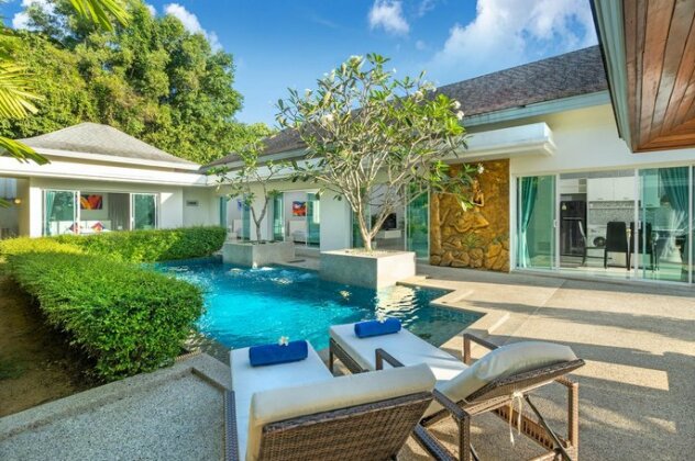 White dream private pool Villa - Photo2