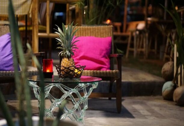 Yanui Beach Hideaway - Photo2