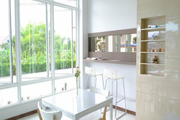Charisma Residence - Photo4