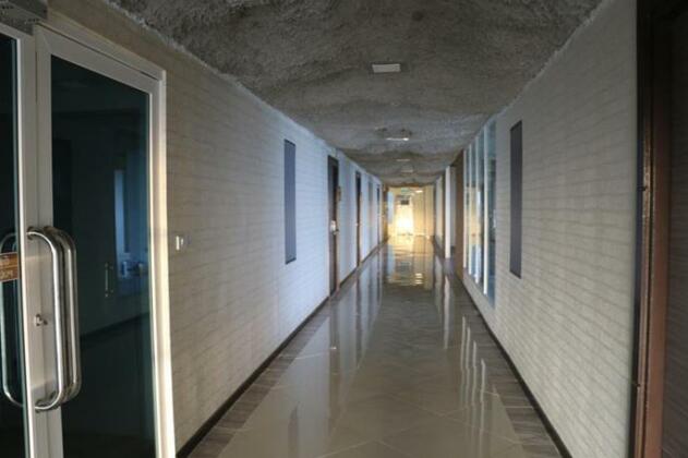 ME Residence & ME Condominium - Photo3