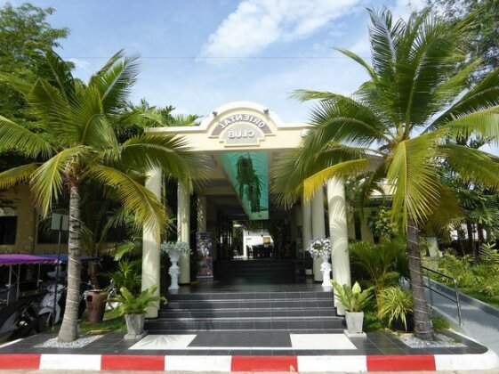 Oasis Garden & Pool Villa at VIP Resort - Photo4
