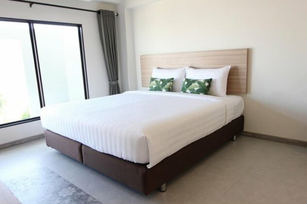 M Grand Hotel Roi Et - Photo4