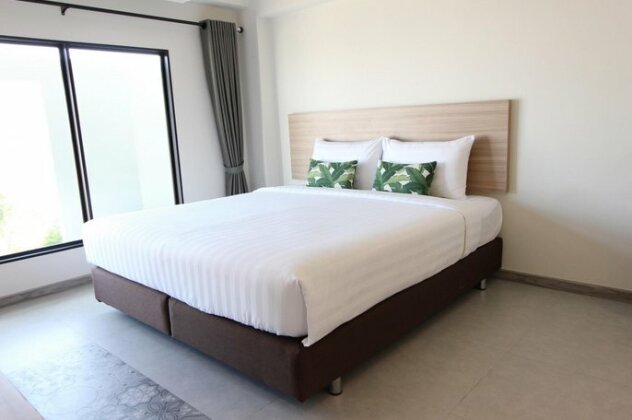 M Grand Hotel Roi Et - Photo4