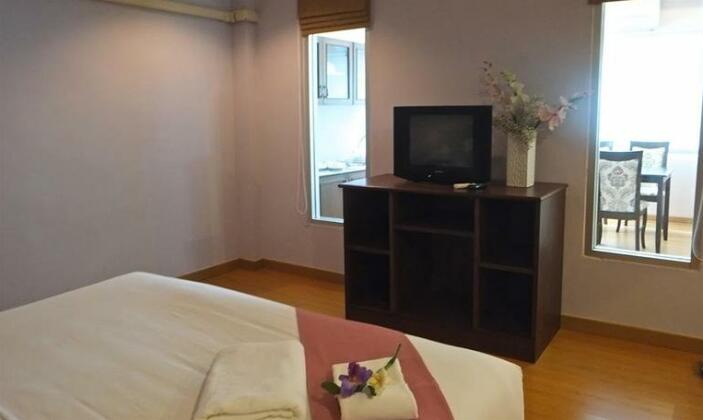 Thanintorn Greenpark Hotel - Photo2