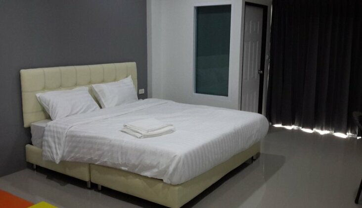 The Amber Mansion - Photo2