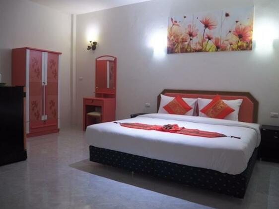 At Night Airport Resort - Photo5