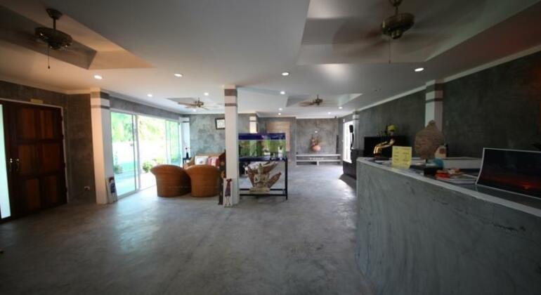 Sunshine Guesthouse Phuket - Photo5