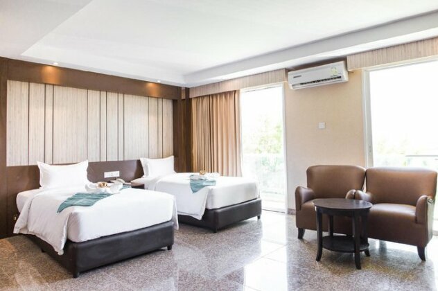 M Village Service Hotel - Photo4