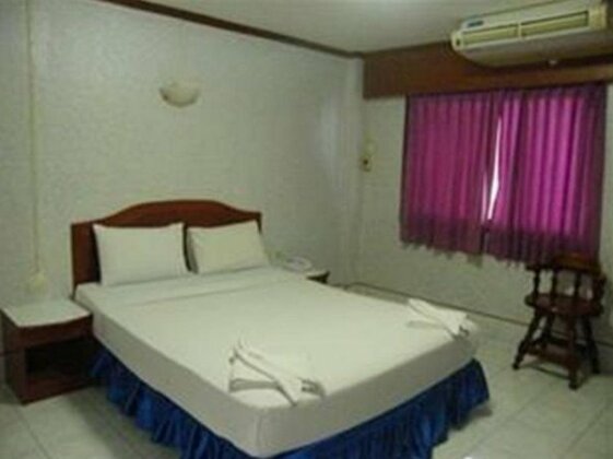 P J Hotel