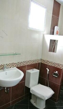 Color Ville Hotel - Photo4