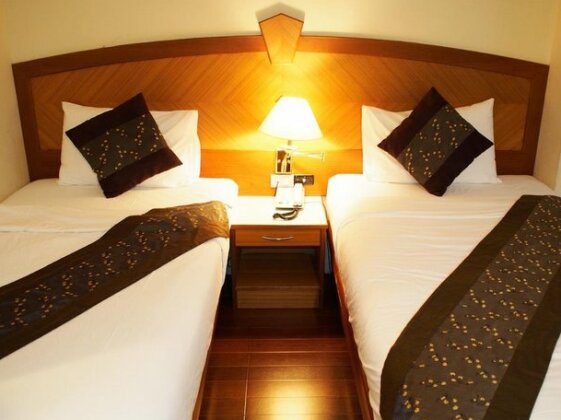 NH Elegant Hotel - Photo2
