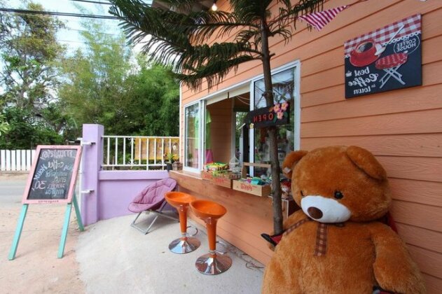 Hug House Sattahip - Photo3