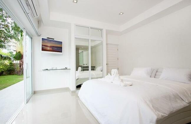 Luxury 5 Star Beach Villa 8 Bedrooms - Photo2