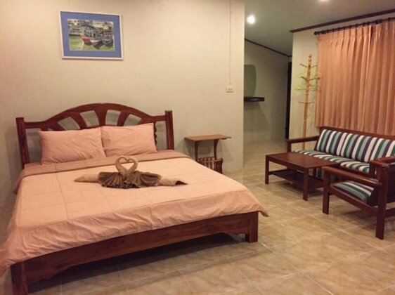 Makmai Sailom Heights - Photo3