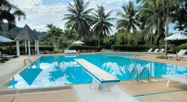 Private 6 Bed Luxury Villa with Pool - Photo3
