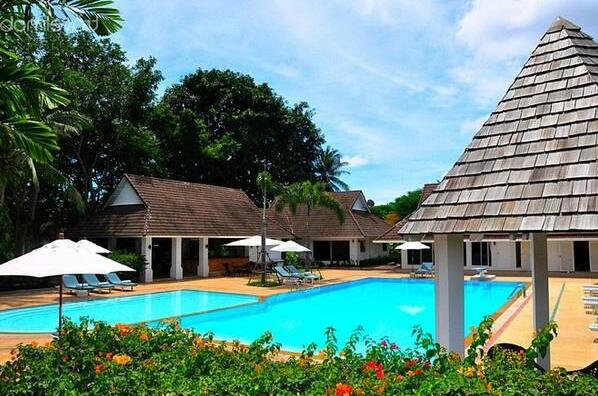 Private 6 Bed Luxury Villa with Pool - Photo5