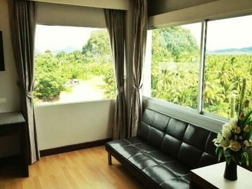 SinKiat Buri Hotel - Photo2