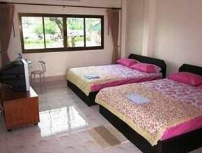 Ruean Sabai Hotel