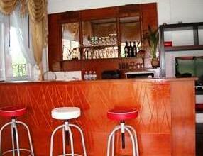 Ruean Sabai Hotel - Photo3