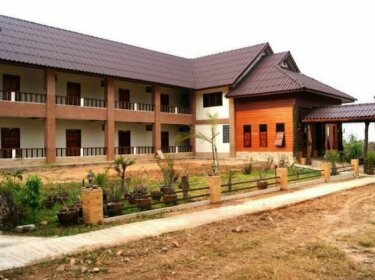 Suan Rim Khuean Resort