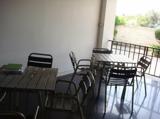 The Northeast Hotel - Photo4