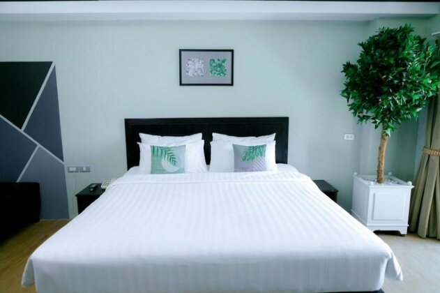 Club Tree Hotel - Photo4