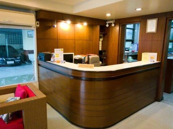 Pipatpong Hotel - Photo2