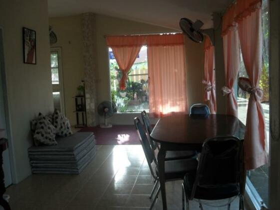 Boat House - Photo3