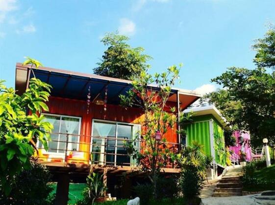 Hi Cube Resort at Suanphung