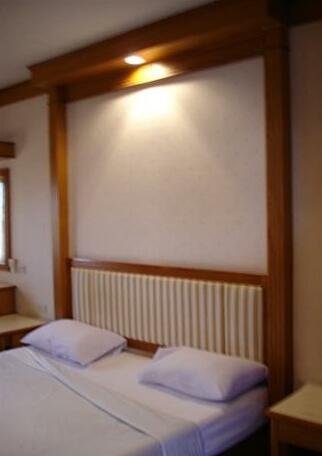 Sawasdipong Hotel - Photo2