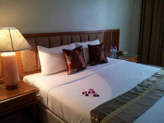 K Park Grand Hotel - Photo2