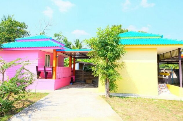 Thanatat Resort - Photo4