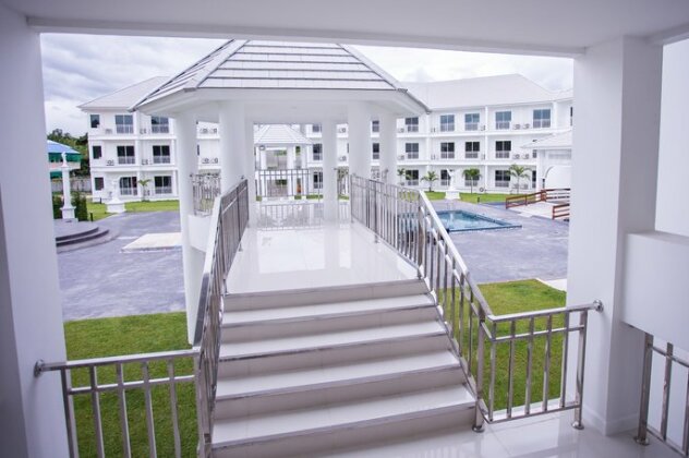 White House Tak - Photo3