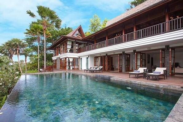 Amaroo Villa Luxury 4 Bed Pool Home in Southwest Samui