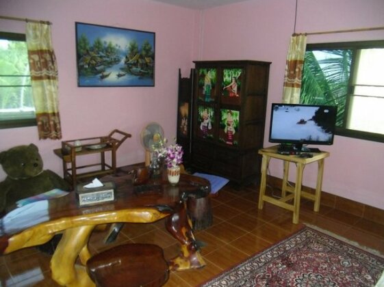 Thai Country Guesthouse - Photo2