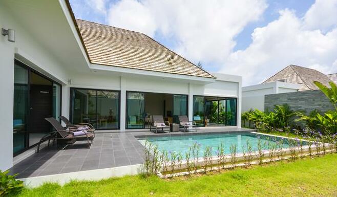 3-Bedroom Family Pool Suite Villa Phuket - Photo3